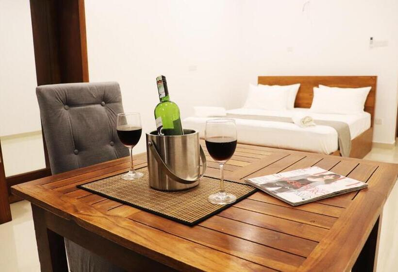 디럭스 룸 바다 전망, Marakolliya Beach Resort