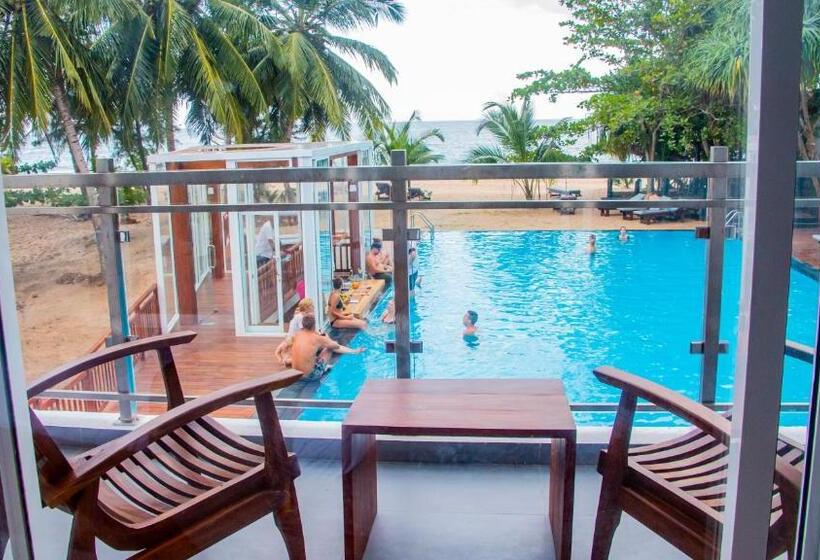 디럭스 룸 바다 전망, Marakolliya Beach Resort