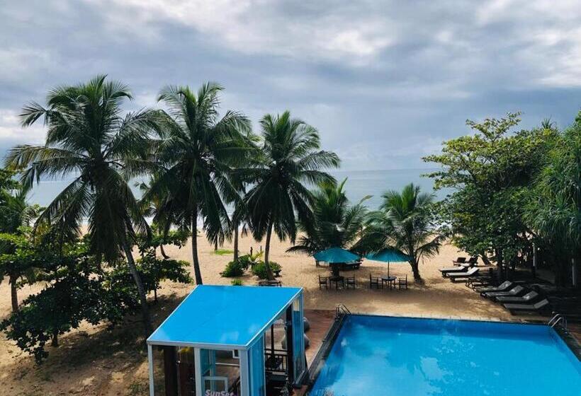 스탠다드 테라스 룸, Marakolliya Beach Resort