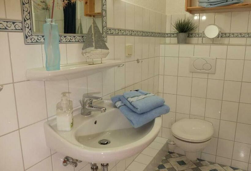 Апартаменты 2 Спальни, Ferienwohnung Hofblick