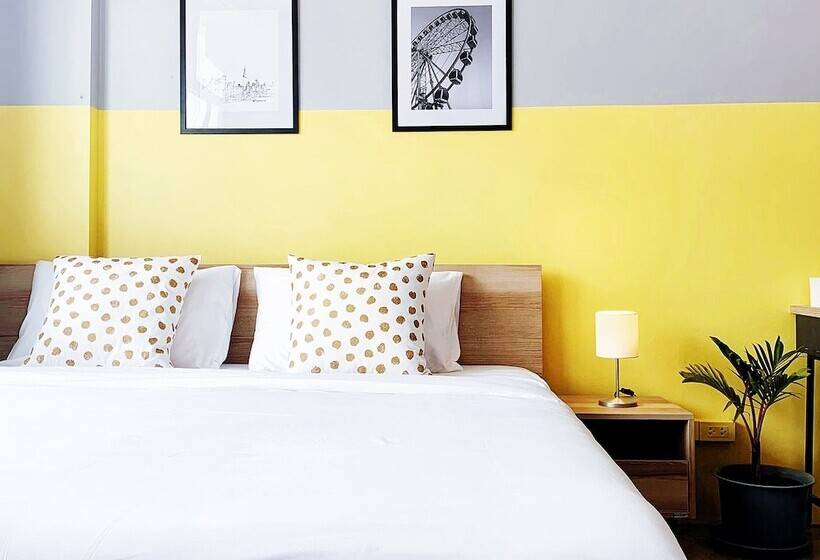 غرفة ديلوكس, Into The Town Krabi