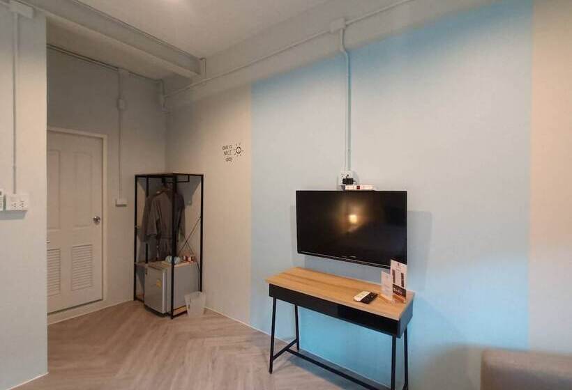 غرفة ديلوكس, Into The Town Krabi