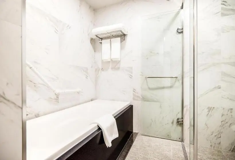 Suite, Intrada Icheon