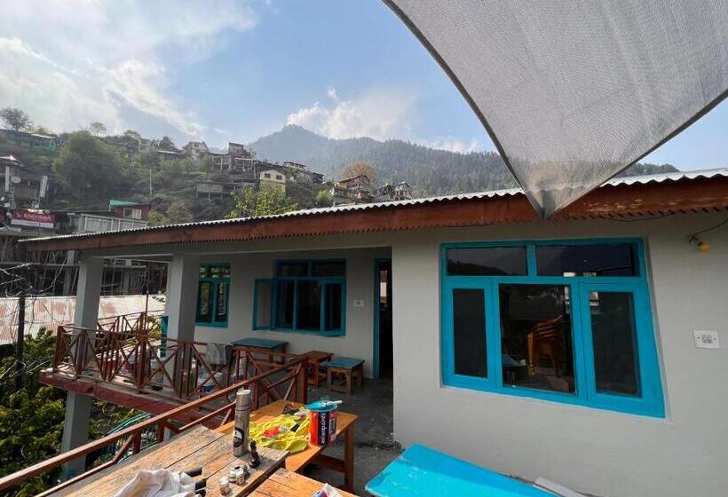 マウンテンビュースタンダードルーム, Yolo Backpackers   Manali