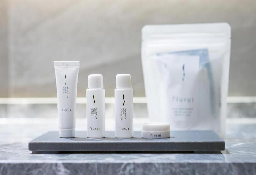 سوییت با چشمانداز باغ, Okura Kyoto Okazaki Bettei  Age Requirement 12 Over