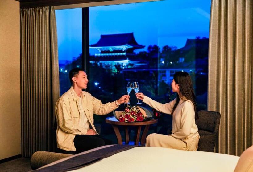 سوییت, Okura Kyoto Okazaki Bettei  Age Requirement 12 Over