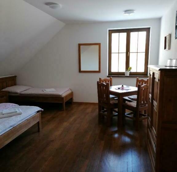 スタンダード４人部屋, Penzion U Vlčí Stezky