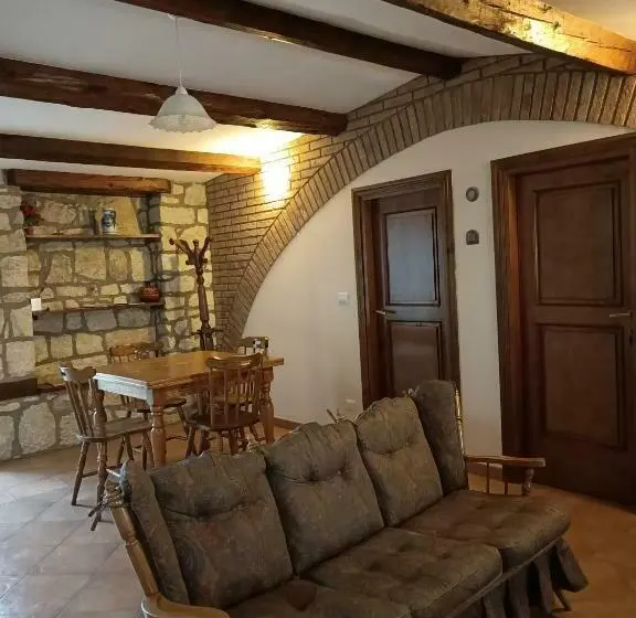 خانه 1 خوابه, Deattellis House Intero Appartamento