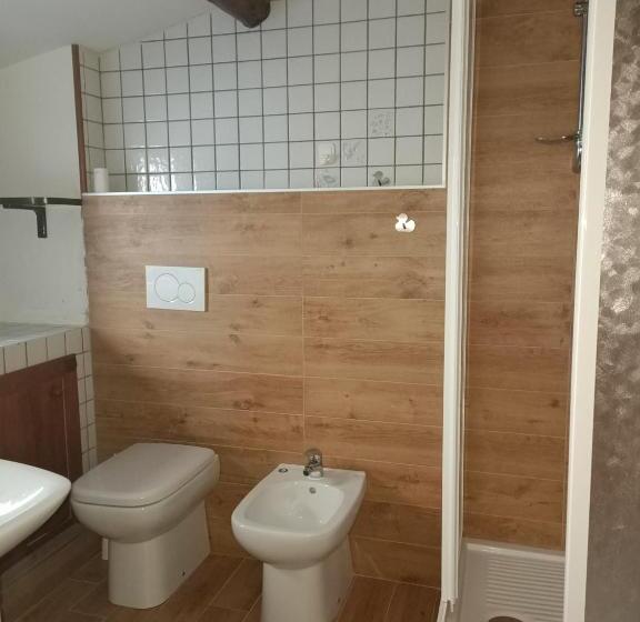 منزل غرفة نوم واحدة, Deattellis House Intero Appartamento