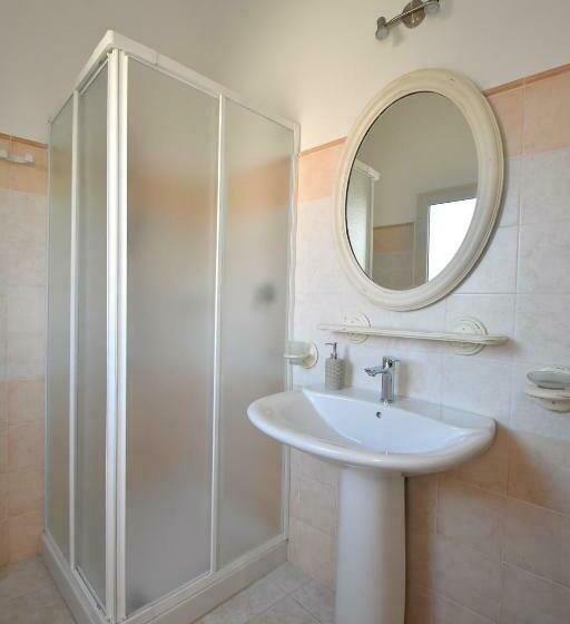 غرفة قياسية, B&b Sa Domo De Sos Massaios