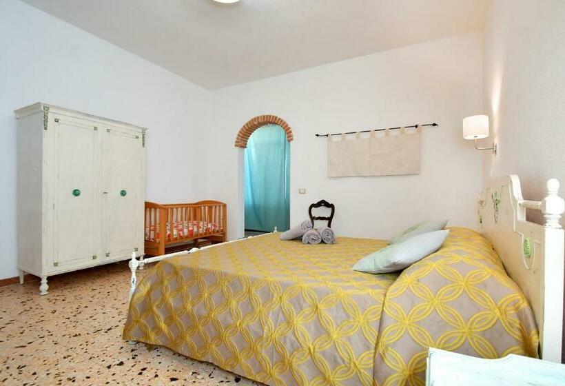 غرفة قياسية, B&b Sa Domo De Sos Massaios