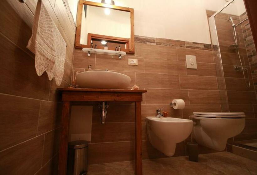 غرفة ديلوكس مطلّة علي البحر, Imperium