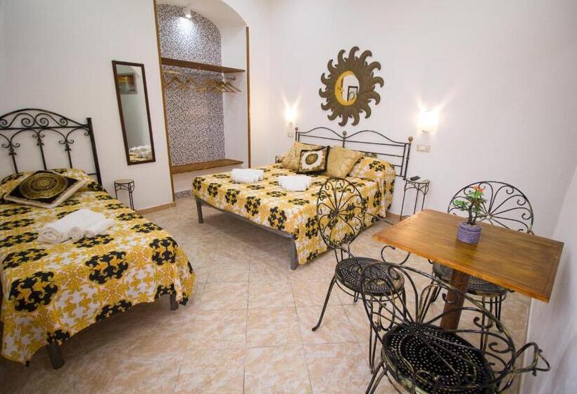 غرفة ديلوكس ثلاثية مطلة على البحر, Imperium