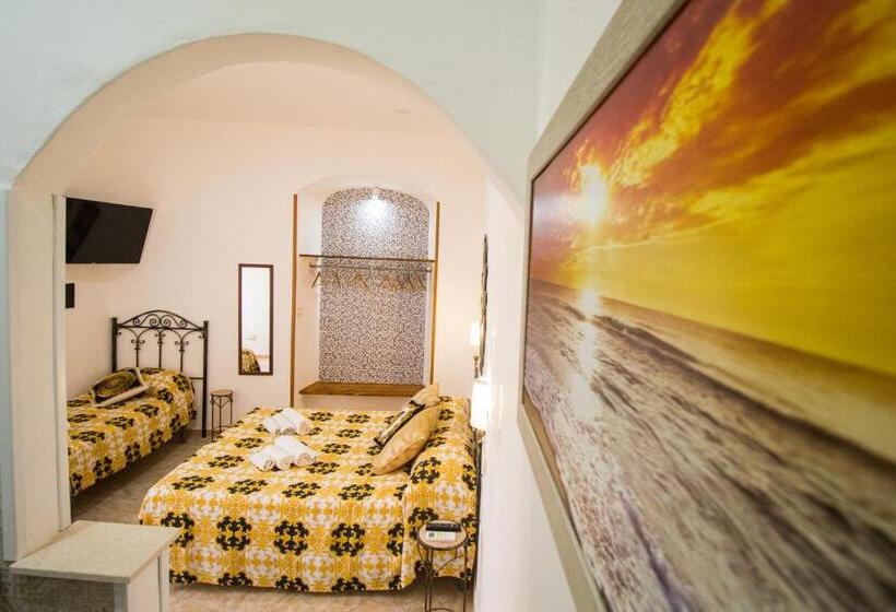 غرفة ديلوكس ثلاثية مطلة على البحر, Imperium