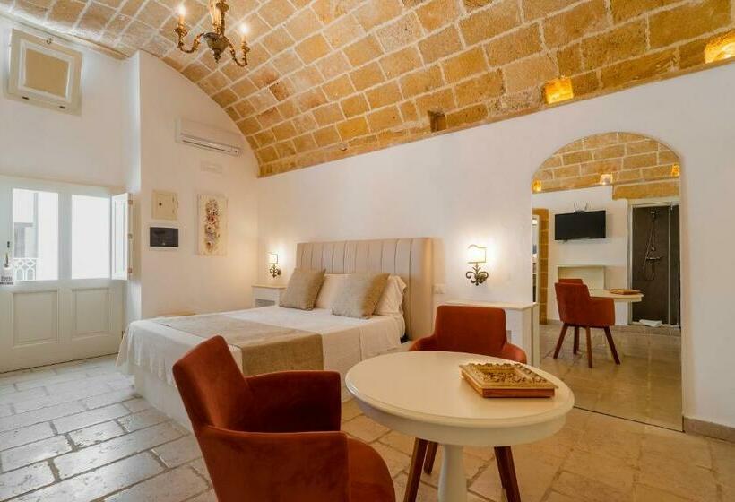 Номер Стандарт, Relais La Casa Del Poeta