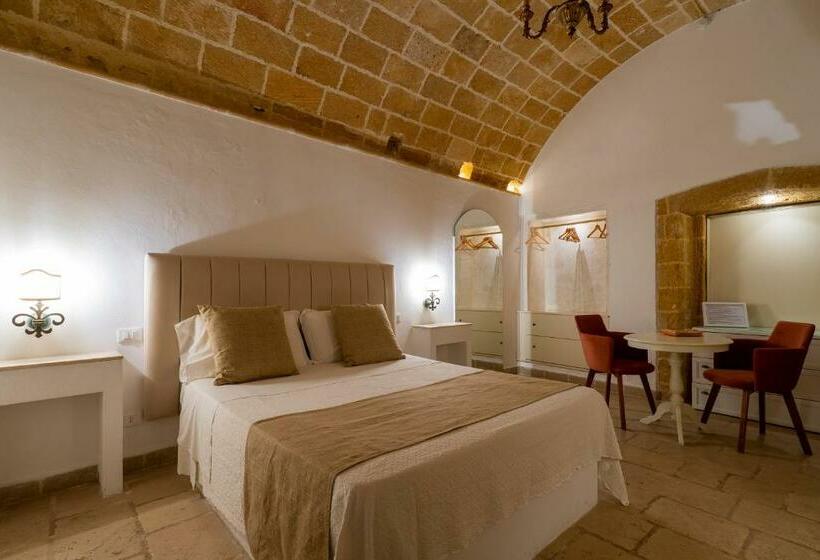 Номер Стандарт, Relais La Casa Del Poeta