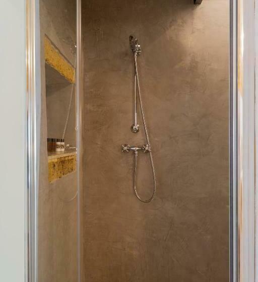 Номер Стандарт, Relais La Casa Del Poeta