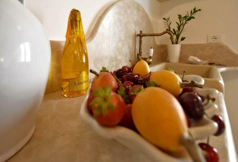 Номер Стандарт, Relais La Casa Del Poeta