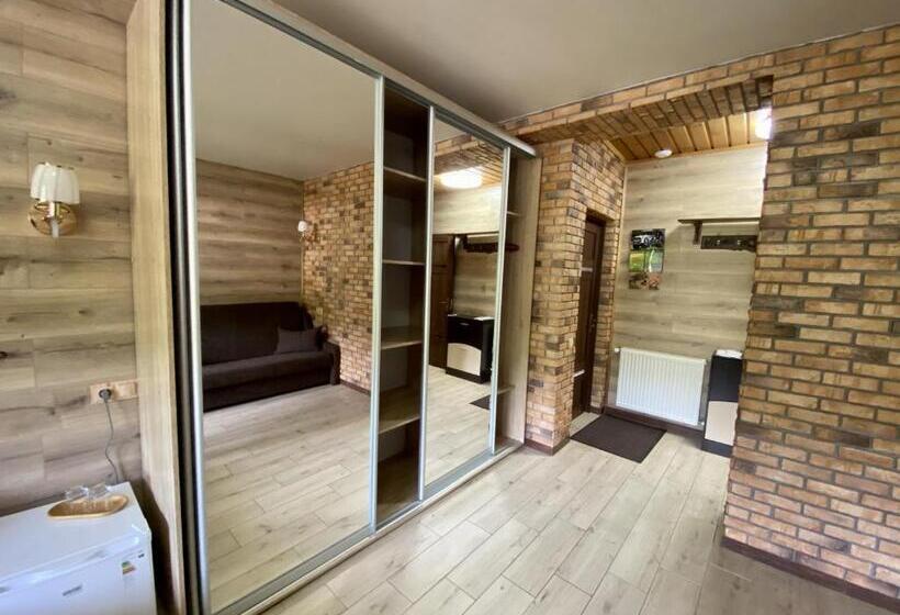 Dört Kişilik Standart Oda, готель довбуш