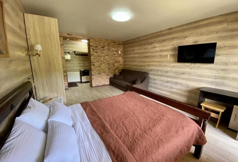 Dört Kişilik Standart Oda, готель довбуш