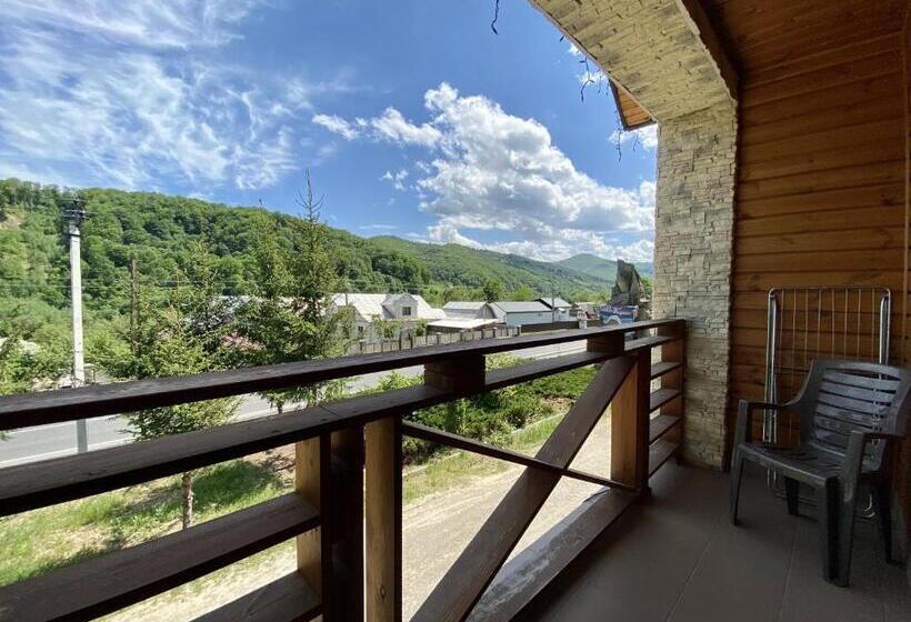 Dört Kişilik Standart Oda, готель довбуш