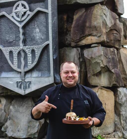 Dört Kişilik Standart Oda, готель довбуш