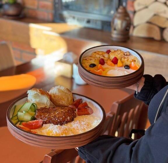 Üç Kişilik Standart Oda, готель довбуш