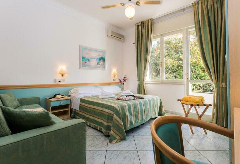 غرفة قياسية ثلاثية, Bamby