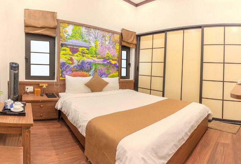 اتاق سوپریور, Khai Ngoc