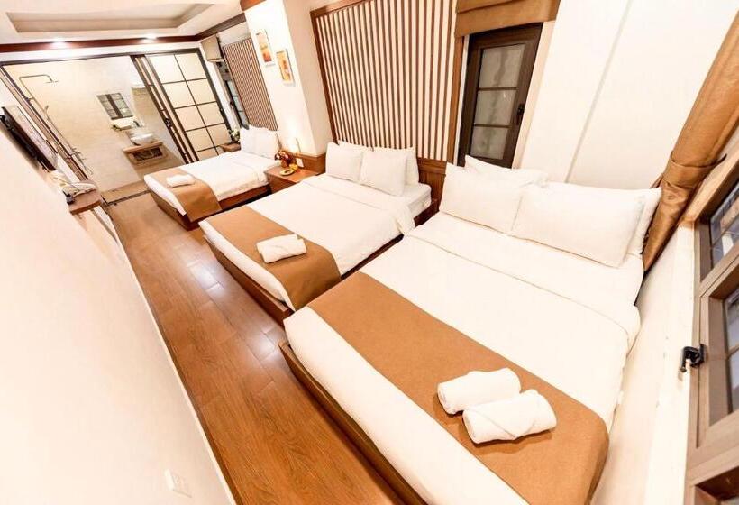 اتاق خانوادگی, Khai Ngoc