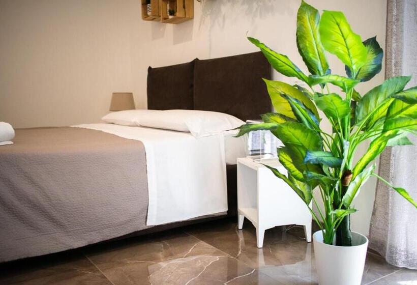 Четырехместный Номер Deluxe, Suebi Rooms