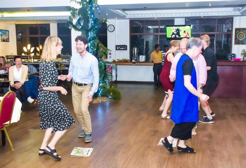 חדר משפחתי נוף להרים, Rawan Face Hotel Ella