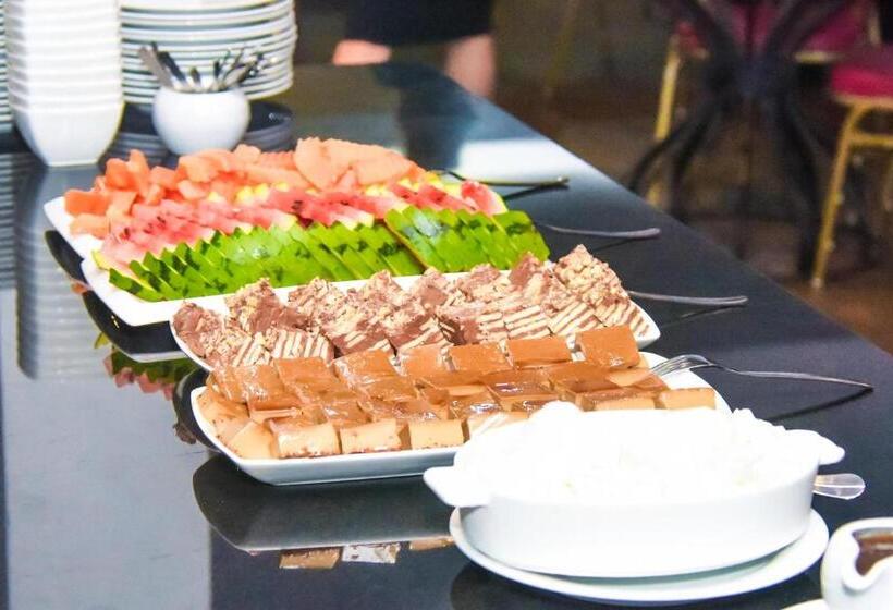 חדר משפחתי נוף להרים, Rawan Face Hotel Ella