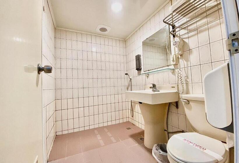 اتاق استاندارد چهار تخته, Wl Hotel Hsinchu