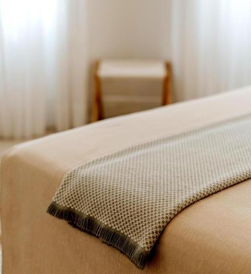 Номер Стандарт, Emblemático F24 Only Adults B&b