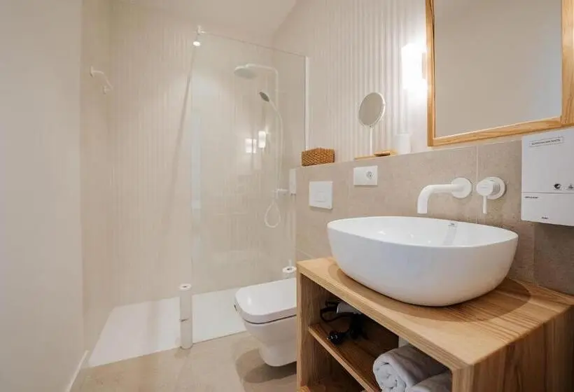اتاق اکونومی, Emblemático F24 Only Adults B&b