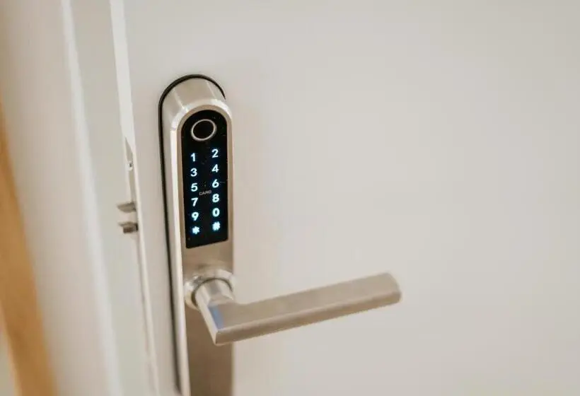 اتاق اکونومی, Emblemático F24 Only Adults B&b