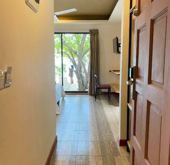 اتاق لوکس, Paguro Seaview