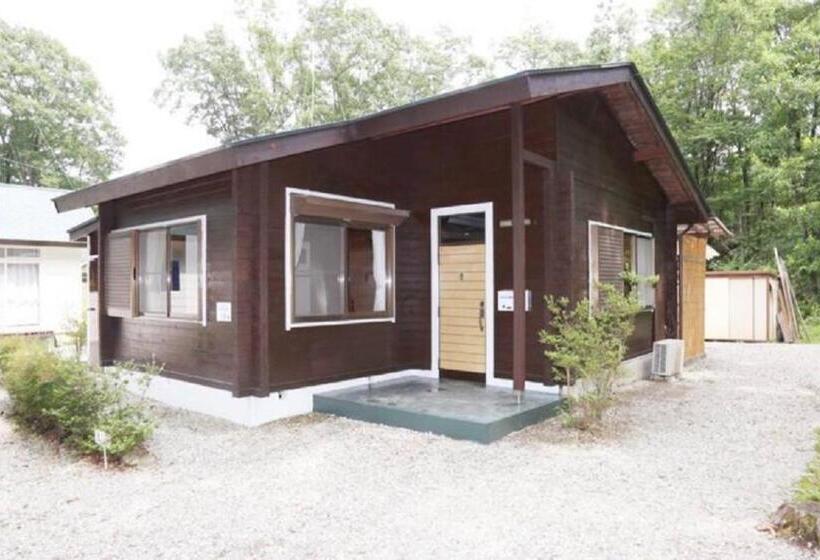 Családi Szoba, ウッドペッカー小径