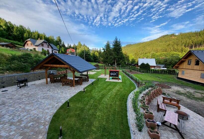 סוויטת 3 חדרי שינה, Chata U Dědka