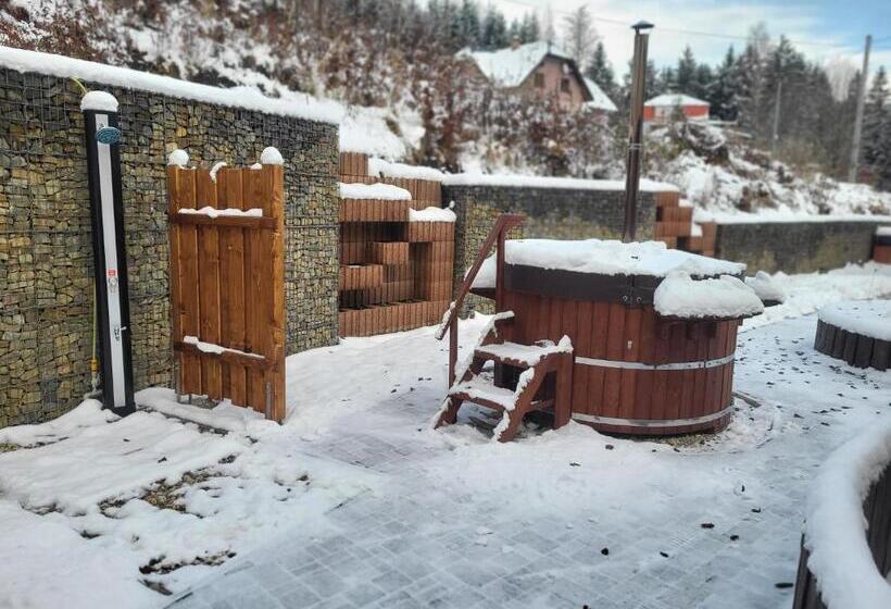 סוויטת 3 חדרי שינה, Chata U Dědka