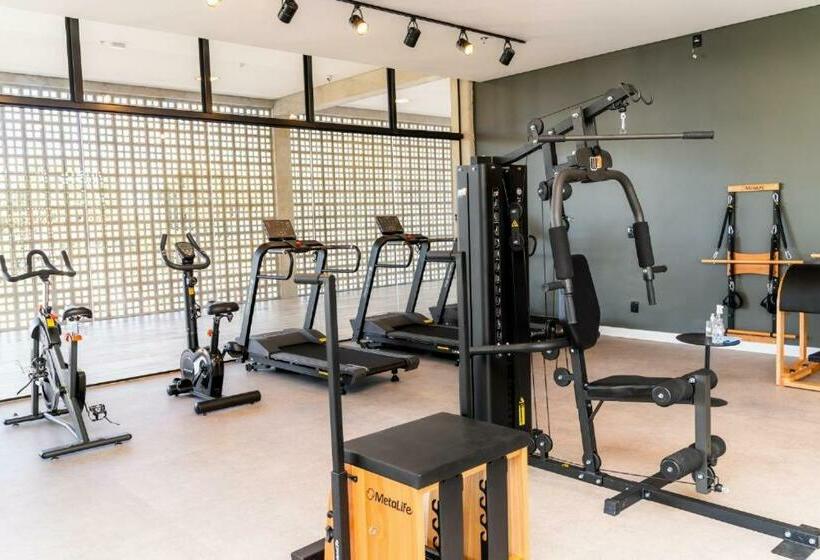 سوییت خانوادگی, Flat Em Frente Ao Parque Beto Carreiro