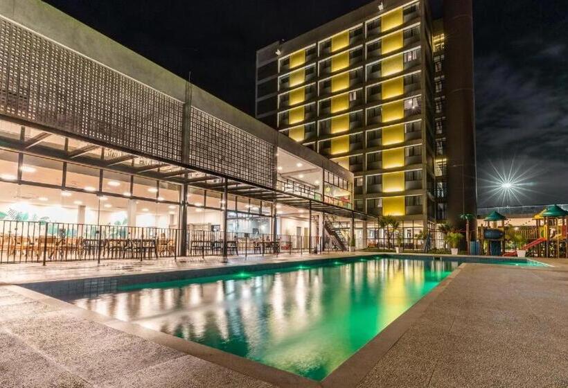 سوییت خانوادگی, Flat Em Frente Ao Parque Beto Carreiro