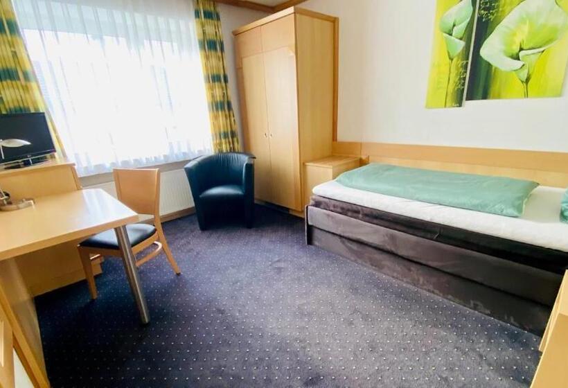 Номер Стандарт Индивидуальный с Балконом, Otto   Bed & Breakfast