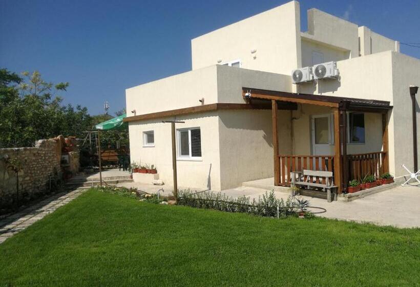 标准间, вила христови