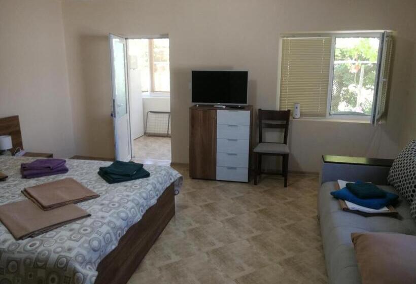 带1个卧室的别墅, вила христови