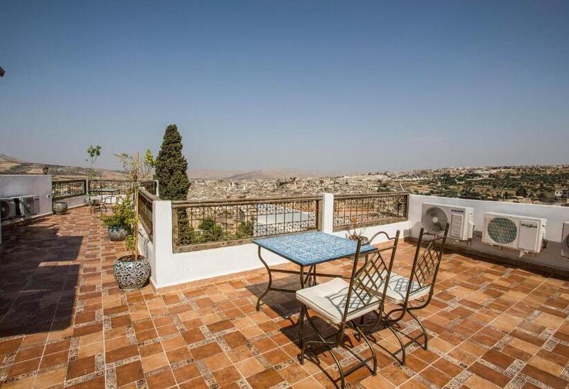 سوییت با چشم‌انداز باغ, Riad Fez Mahal