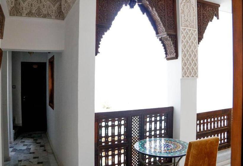 اتاق لوکس با بالکن, Riad Fez Mahal