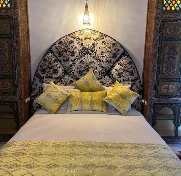 اتاق لوکس با بالکن, Riad Fez Mahal
