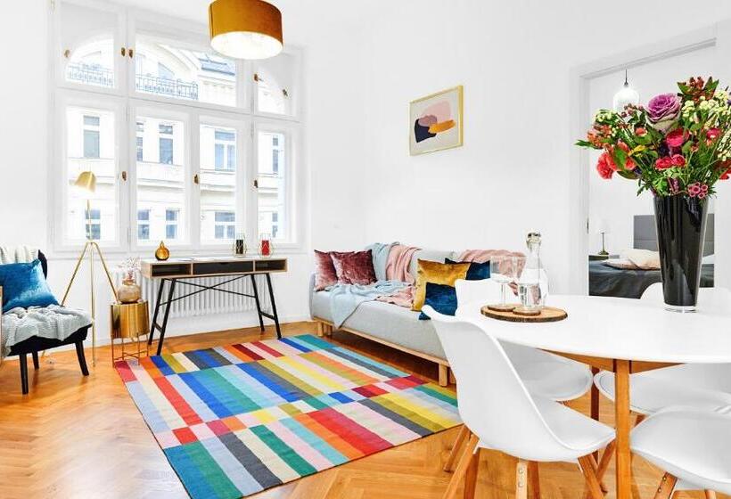 آپارتمان 2 خوابه با بالکن, Residence Dlouha   Old Town